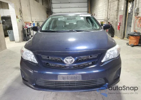 2011 Toyota Corolla Base z USA, uszkodzony, nr VIN 2T1BU4EE5BC617458